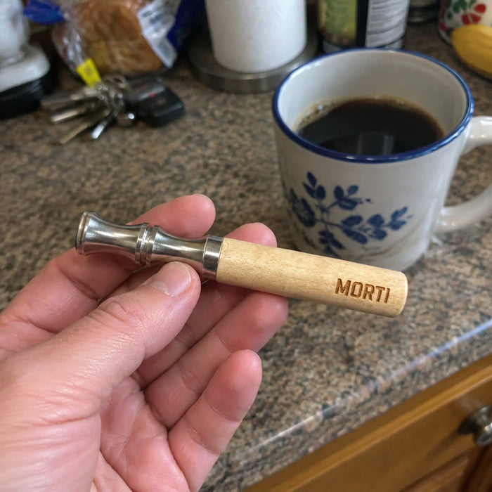[kits:none] Morti pen with coffee in the kitchen
